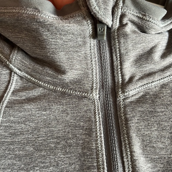 Lululemon Half Zip - Picture 4 of 5